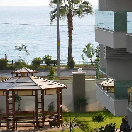 Апартаменты Moda Marine Residence Махмутлар