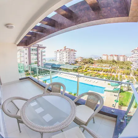 Апартаменты Moda Marine Residence Махмутлар
